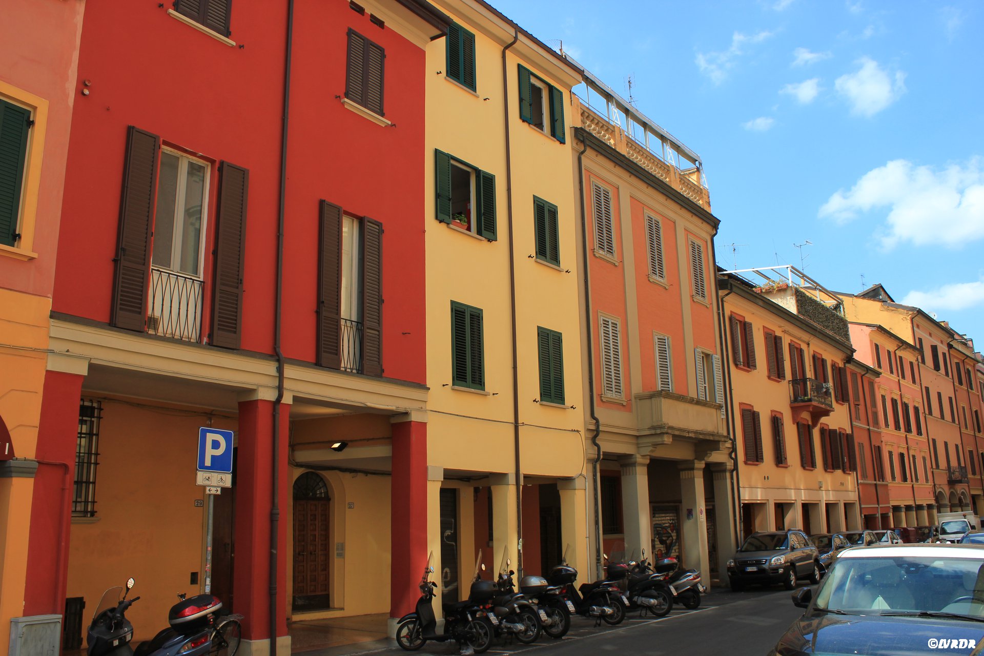 Des façades à Bologne